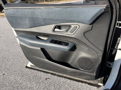 Certified 2024 Nissan Ariya AWD image 14