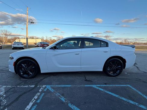 Used 2023 Dodge Charger SXT w/ Blacktop Package image 2