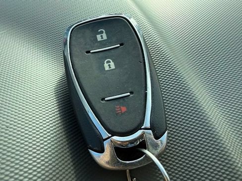Used 2020 Chevrolet Sonic LT FWD image 15