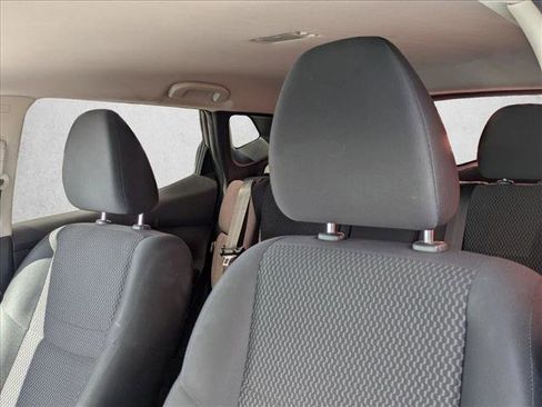 Certified 2021 Nissan Rogue Sport S image 14