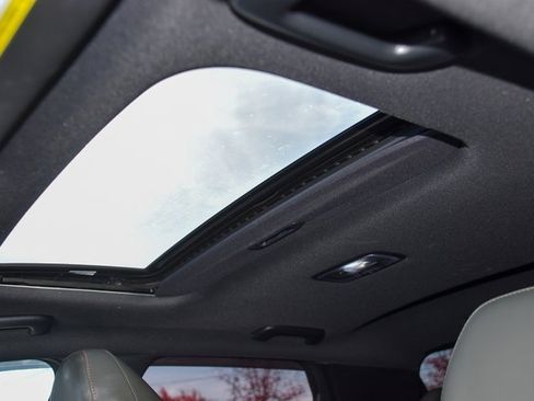 Used 2024 Hyundai Santa Cruz Limited image 2