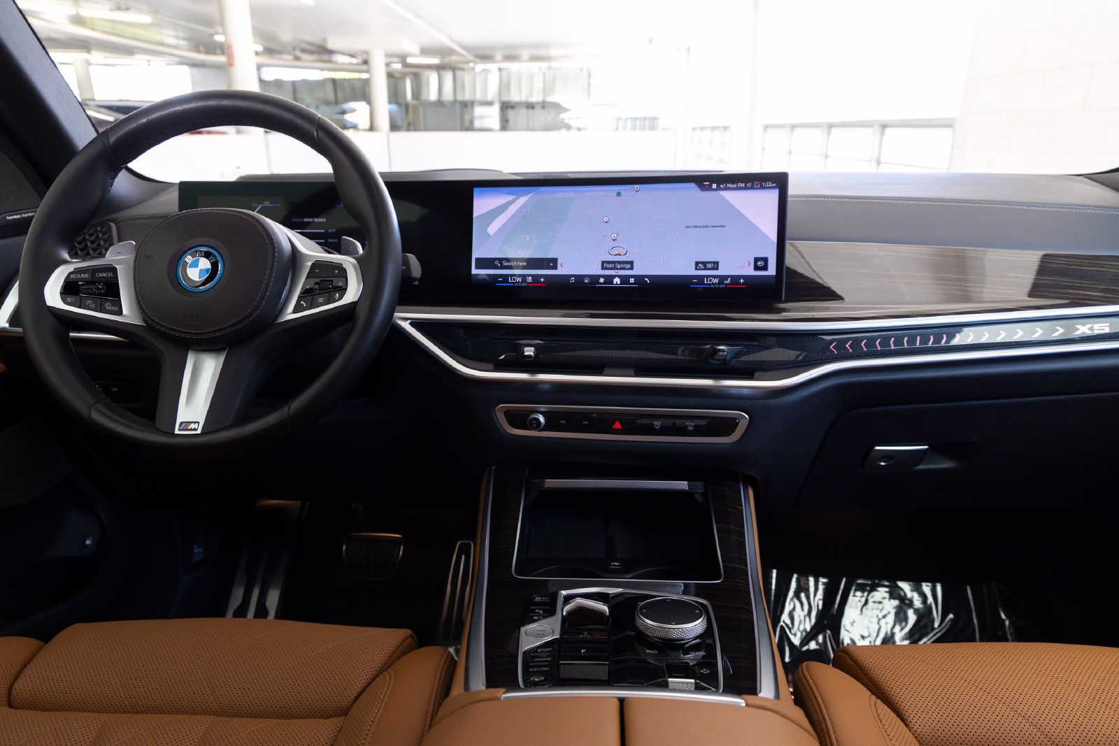 Certified 2024 BMW X5 xDrive50e w/ M Sport Package AWD/4WD image 10