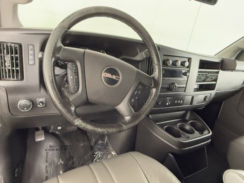 Used 2023 GMC Savana 2500 Extended image 16