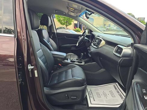 Used 2016 Kia Sorento EX w/ EX Premium Package FWD image 12
