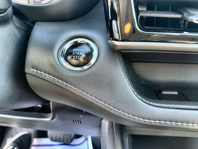 Used 2022 Toyota Highlander Limited AWD/4WD image 17