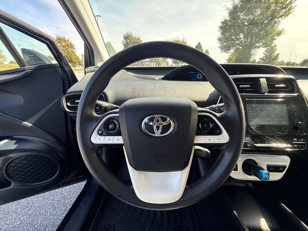 Used 2017 Toyota Prius Two w/ Carpet Mat Package FWD image 19