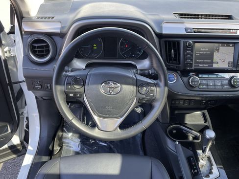 Used 2018 Toyota RAV4 Limited w/ Advanced Technology Package AWD/4WD image 13