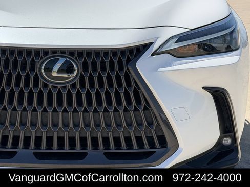 Used 2023 Lexus NX 250 FWD w/ Towing Package (2000 Lbs) image 4