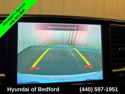 Used 2023 Chrysler Pacifica Limited FWD image 22