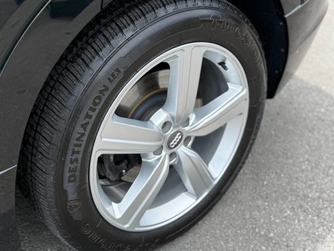 Used 2019 Audi e-tron Premium Plus image 97