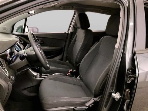 Used 2019 Chevrolet Trax LS w/ Tint and Cruise Package FWD image 24