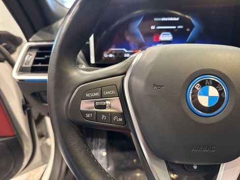 Used 2023 BMW i4 eDrive35 w/ Premium Package image 32