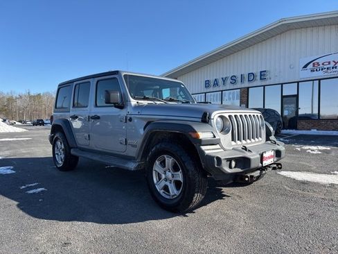 Used 2018 Jeep Wrangler Unlimited Sport S image 2