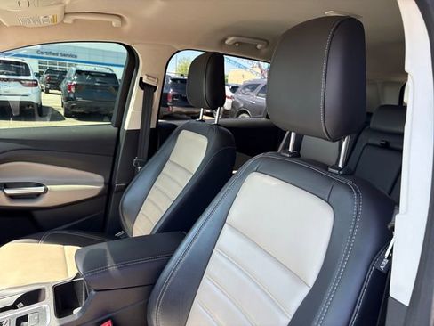 Used 2019 Ford Escape SEL AWD/4WD image 9