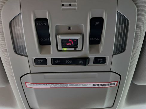 Used 2023 Toyota Highlander Bronze Edition image 21