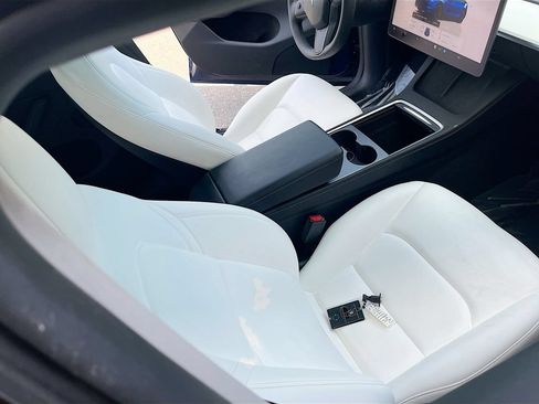 Used 2024 Tesla Model Y Performance AWD/4WD image 25