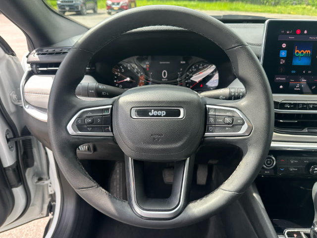 Used 2023 Jeep Compass Limited AWD/4WD image 12