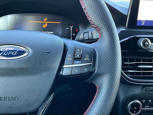 Used 2025 Ford Escape ST-Line Select image 24