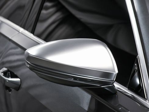 Used 2023 Audi S8 image 84