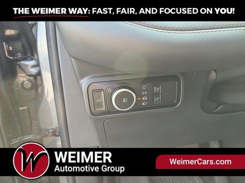 Used 2025 Ford Explorer Active w/ Active Comfort Package AWD/4WD image 30