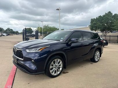 Used 2022 Toyota Highlander Limited