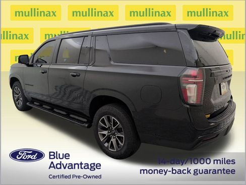 Used 2023 Chevrolet Suburban Z71 w/ Luxury Package AWD/4WD image 10