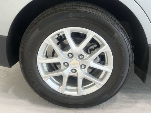 Used 2023 Chevrolet Equinox LT FWD image 10