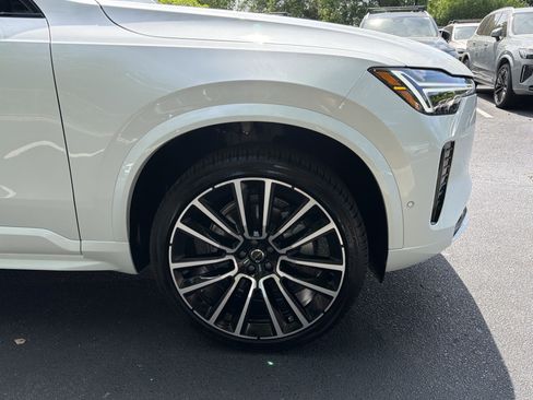 Used 2026 Volvo XC90 B6 Ultra w/ Protection Package Premier AWD/4WD image 13