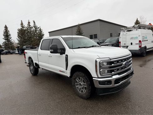 Used 2024 Ford F350 Lariat w/ Lariat Ultimate Package image 5