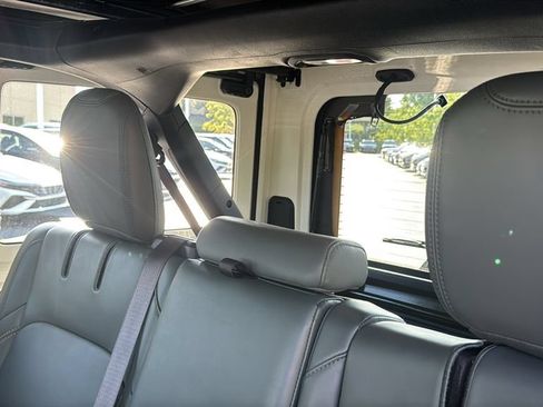 Used 2024 Jeep Wrangler High Altitude AWD/4WD image 28