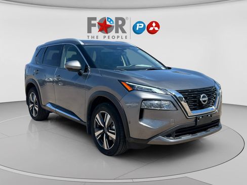 Used 2023 Nissan Rogue SL w/ SL Premium Package FWD image 7
