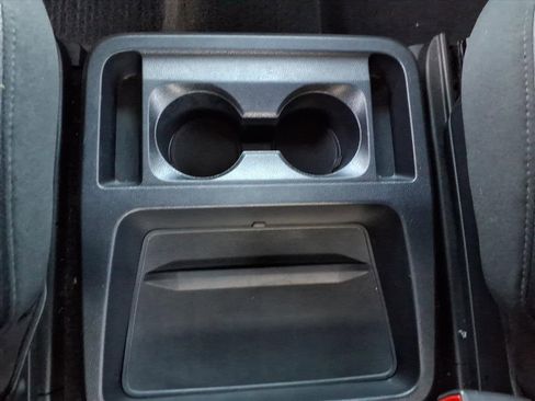 Used 2020 Ford Explorer XLT w/ Equipment Group 202A image 24