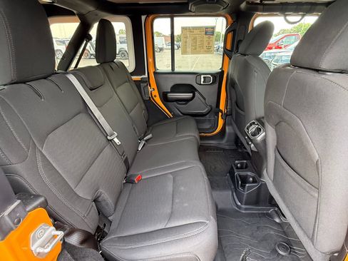 Used 2021 Jeep Wrangler Unlimited Sport AWD/4WD image 12