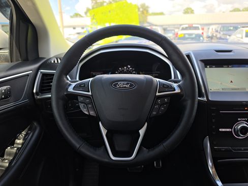 Used 2018 Ford Edge Sport w/ Technology Package AWD/4WD image 20