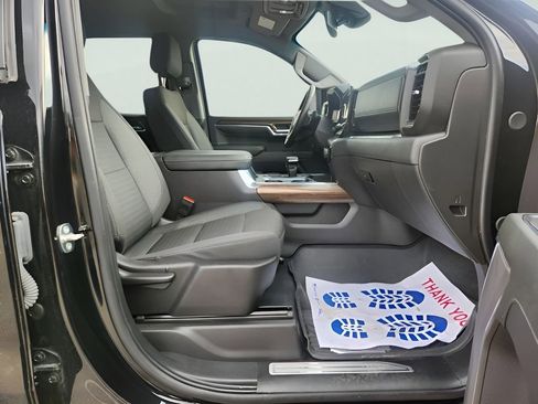 Used 2024 Chevrolet Silverado 1500 LT Trail Boss image 11