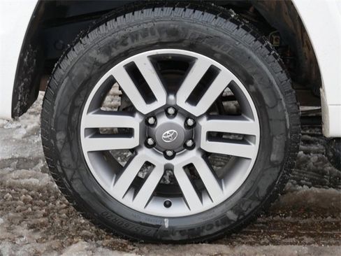 Used 2022 Toyota 4Runner TRD Sport image 9