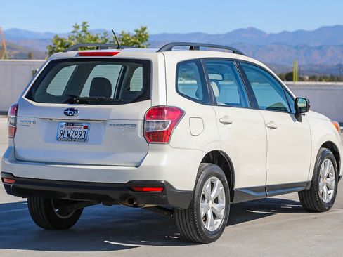 Used 2015 Subaru Forester 2.5i w/ Alloy Wheel Package AWD/4WD image 5
