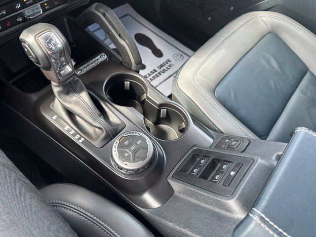 Used 2024 Ford Bronco Outer Banks AWD/4WD image 41