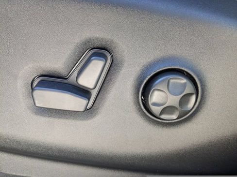 New 2026 Chrysler Pacifica Select FWD image 22
