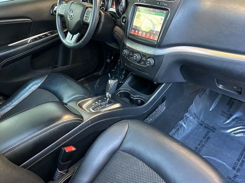 Used 2015 Dodge Journey Crossroad w/ Flexible Seating Group AWD/4WD image 18