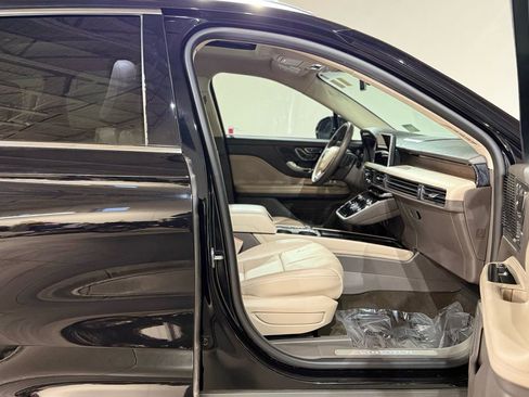 Used 2022 Lincoln Corsair Grand Touring image 48