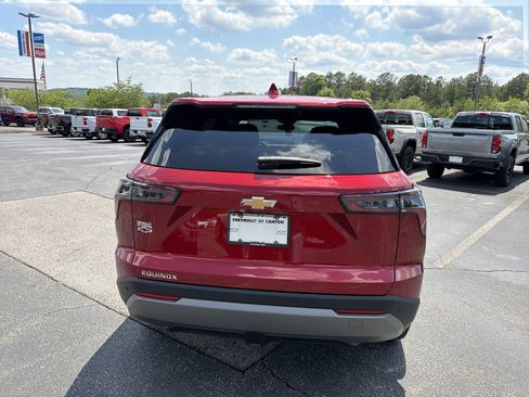 New 2026 Chevrolet Equinox LT FWD image 6
