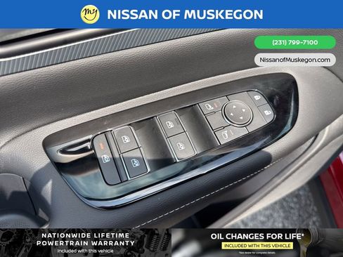 New 2025 Nissan Murano SL image 10