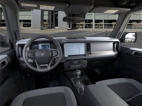New 2025 Ford Bronco Base image 9