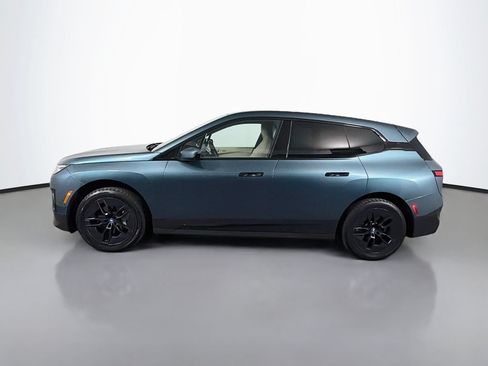Used 2024 BMW iX xDrive50 w/ Premium Package AWD/4WD image 4