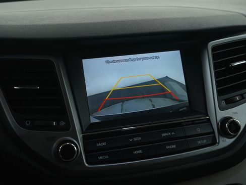 Used 2018 Hyundai Tucson Sport image 27