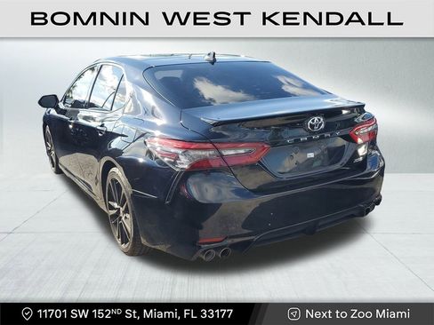 Used 2022 Toyota Camry XSE image 4