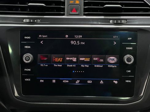 Used 2021 Volkswagen Tiguan SE R-Line image 23