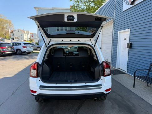 Used 2016 Jeep Compass High Altitude AWD/4WD image 38
