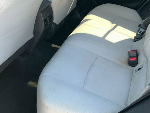 Used 2022 Toyota Corolla Cross L image 13